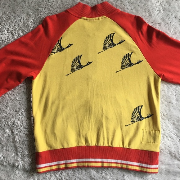 Vintage Puma sweater. Gorgeous vibrant print. - Picture 3 of 3